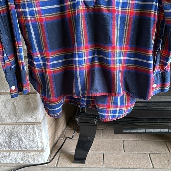 Old Navy Boyfriend plaid halfway button-down shirt with pockets, size medium - Picture 4 of 7
